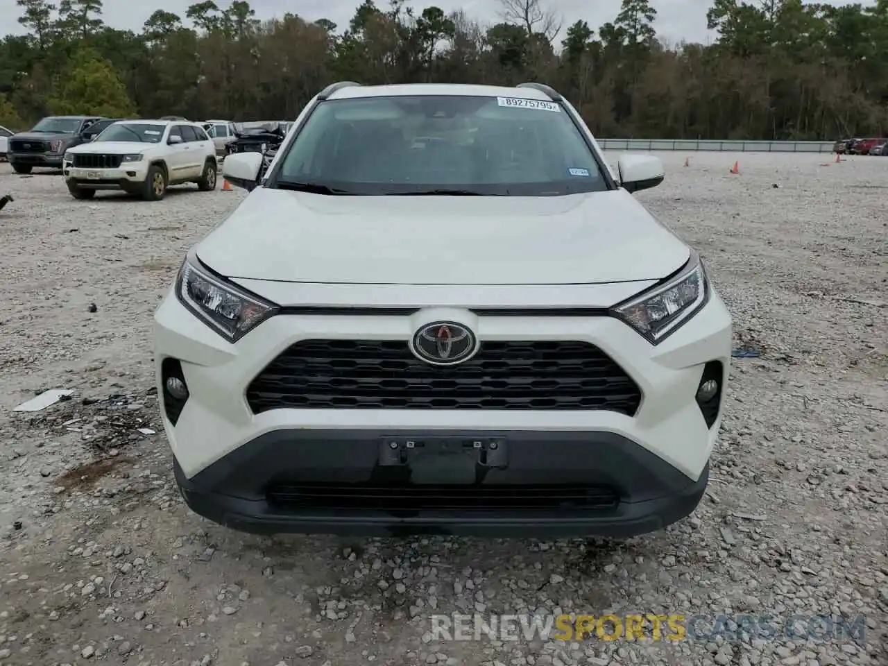 5 Photograph of a damaged car 2T3C1RFV9MW113917 TOYOTA RAV4 2021