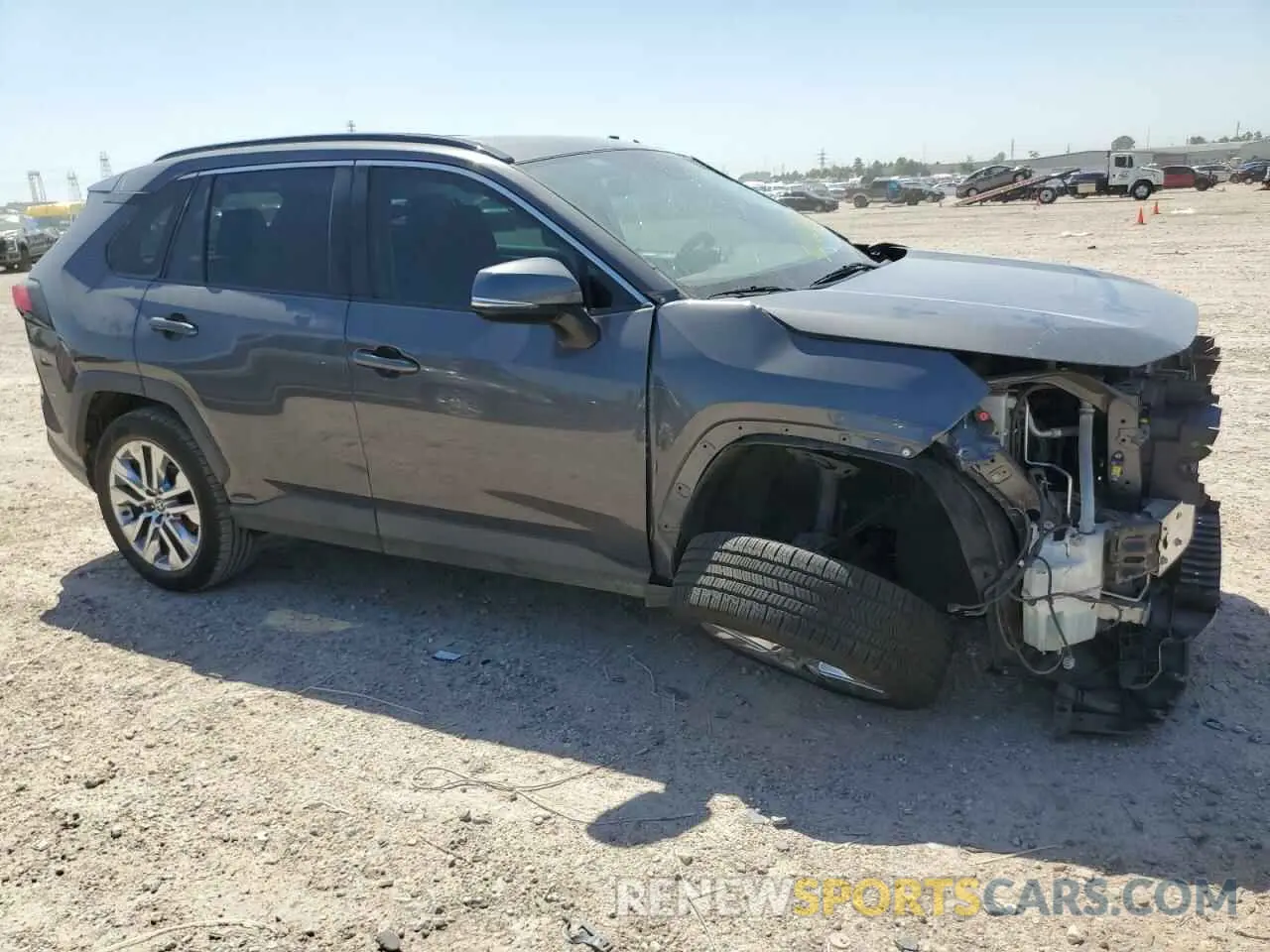 4 Photograph of a damaged car 2T3C1RFV9MW115215 TOYOTA RAV4 2021