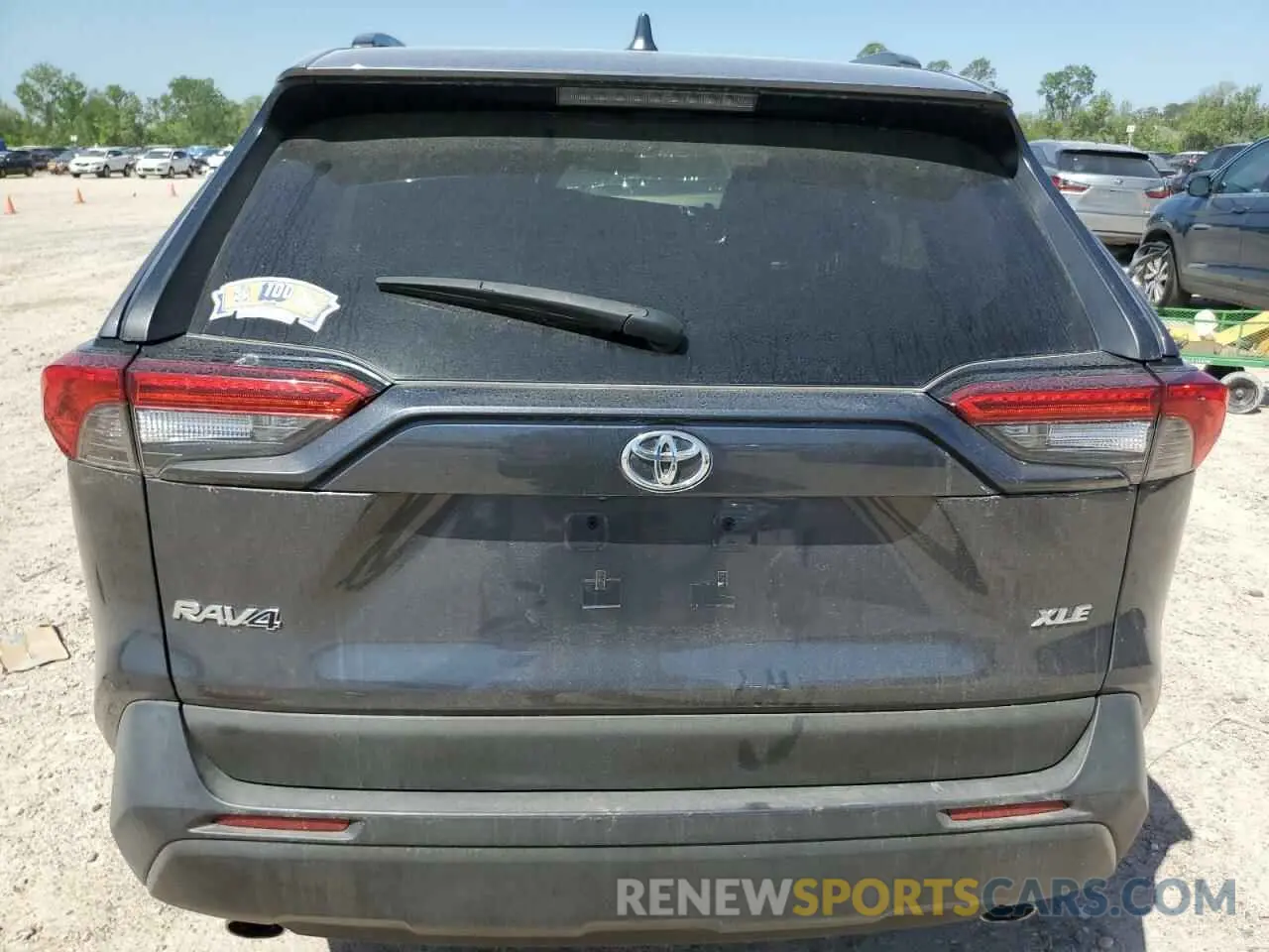 6 Photograph of a damaged car 2T3C1RFV9MW115215 TOYOTA RAV4 2021