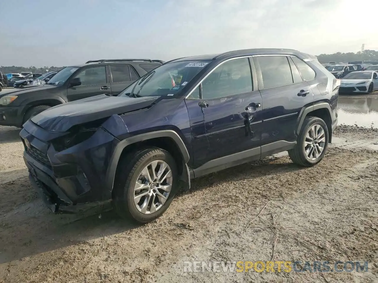1 Photograph of a damaged car 2T3C1RFV9MW116011 TOYOTA RAV4 2021