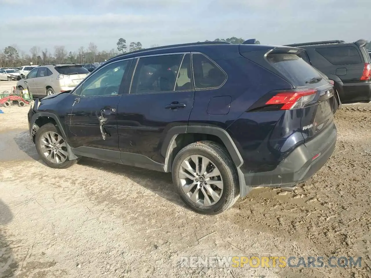 2 Photograph of a damaged car 2T3C1RFV9MW116011 TOYOTA RAV4 2021