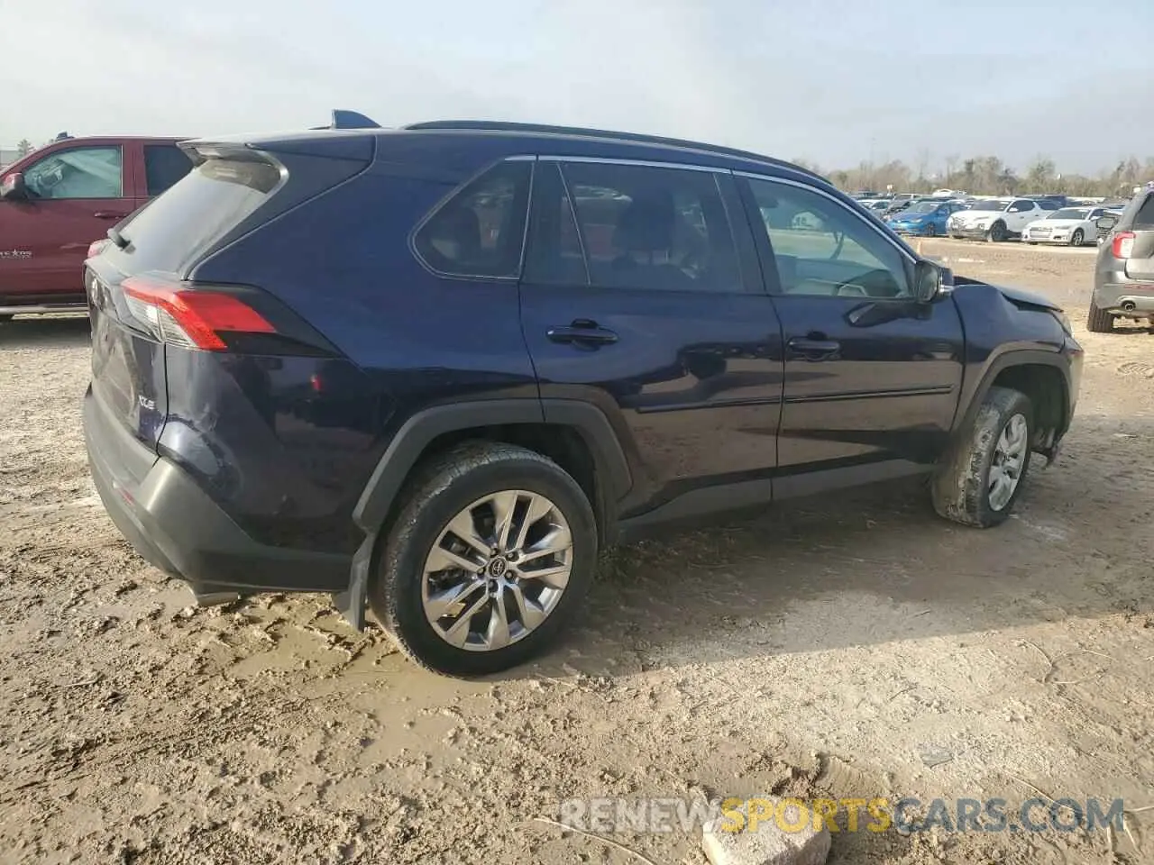 3 Photograph of a damaged car 2T3C1RFV9MW116011 TOYOTA RAV4 2021