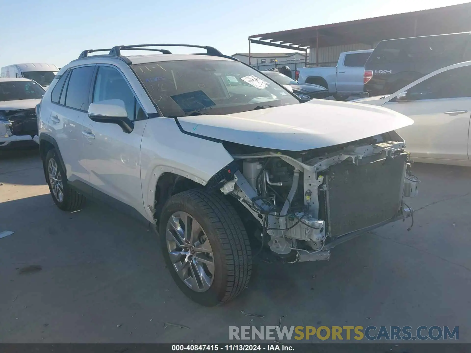 1 Photograph of a damaged car 2T3C1RFV9MW142429 TOYOTA RAV4 2021