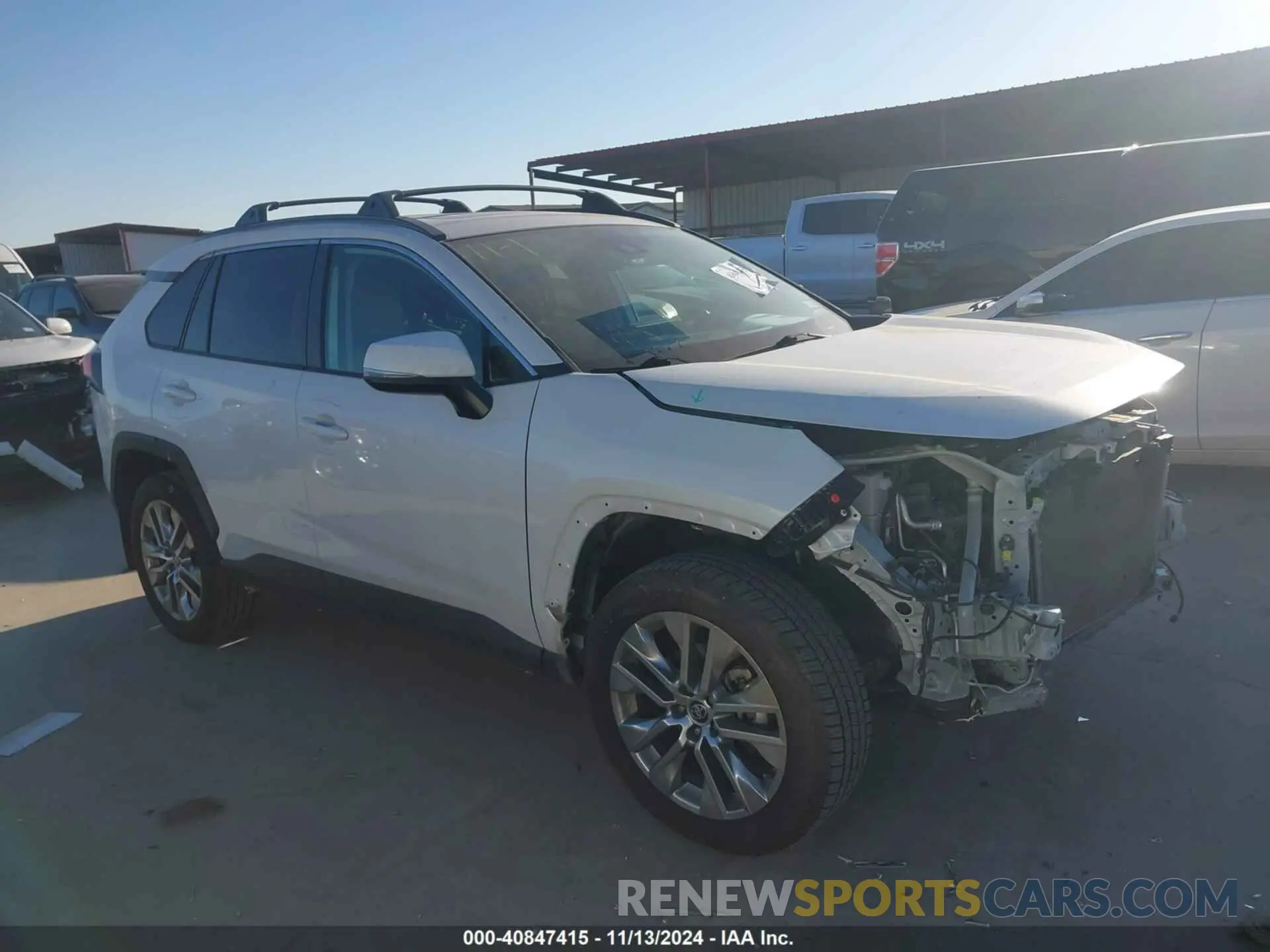 14 Photograph of a damaged car 2T3C1RFV9MW142429 TOYOTA RAV4 2021