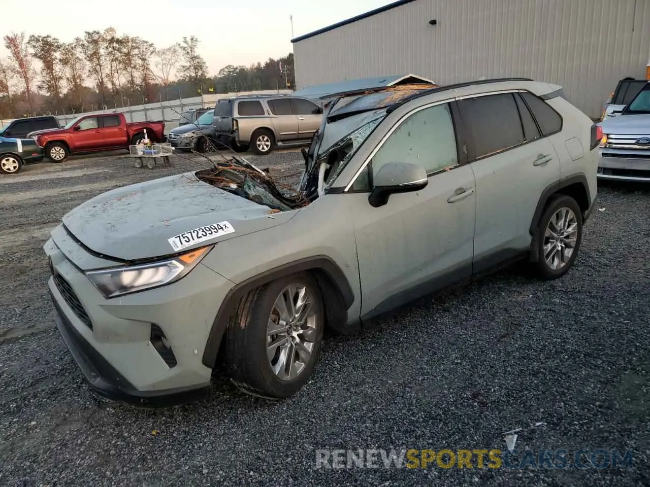 1 Photograph of a damaged car 2T3C1RFV9MW143645 TOYOTA RAV4 2021