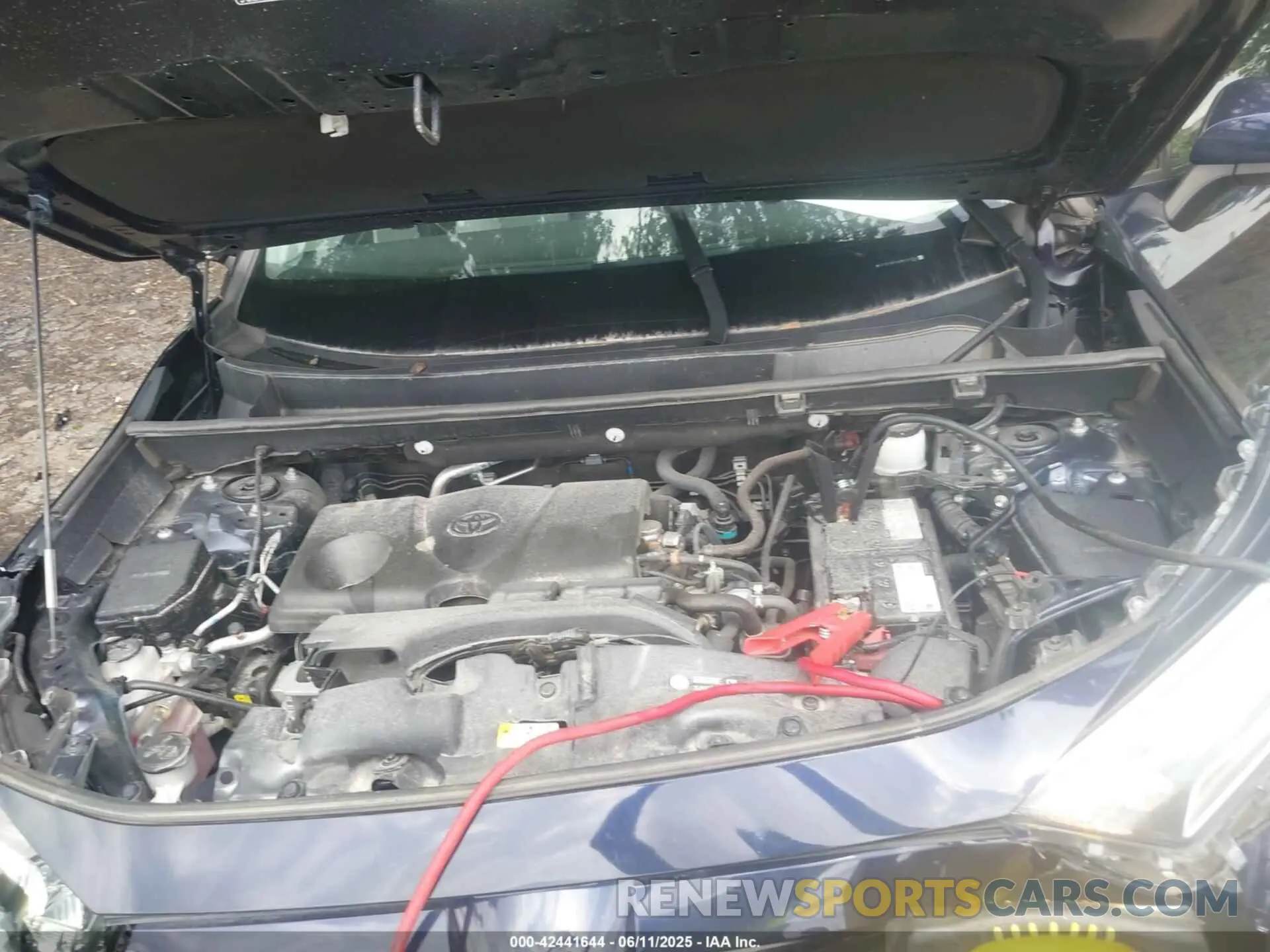 10 Photograph of a damaged car 2T3C1RFV9MW181036 TOYOTA RAV4 2021