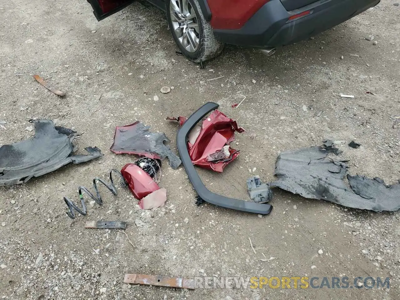 13 Photograph of a damaged car 2T3C1RFVXMC086650 TOYOTA RAV4 2021