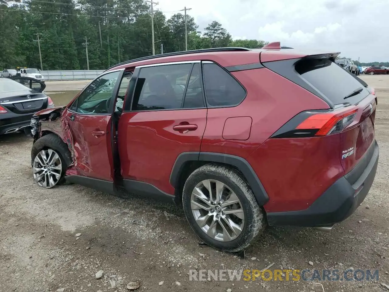 2 Photograph of a damaged car 2T3C1RFVXMC086650 TOYOTA RAV4 2021