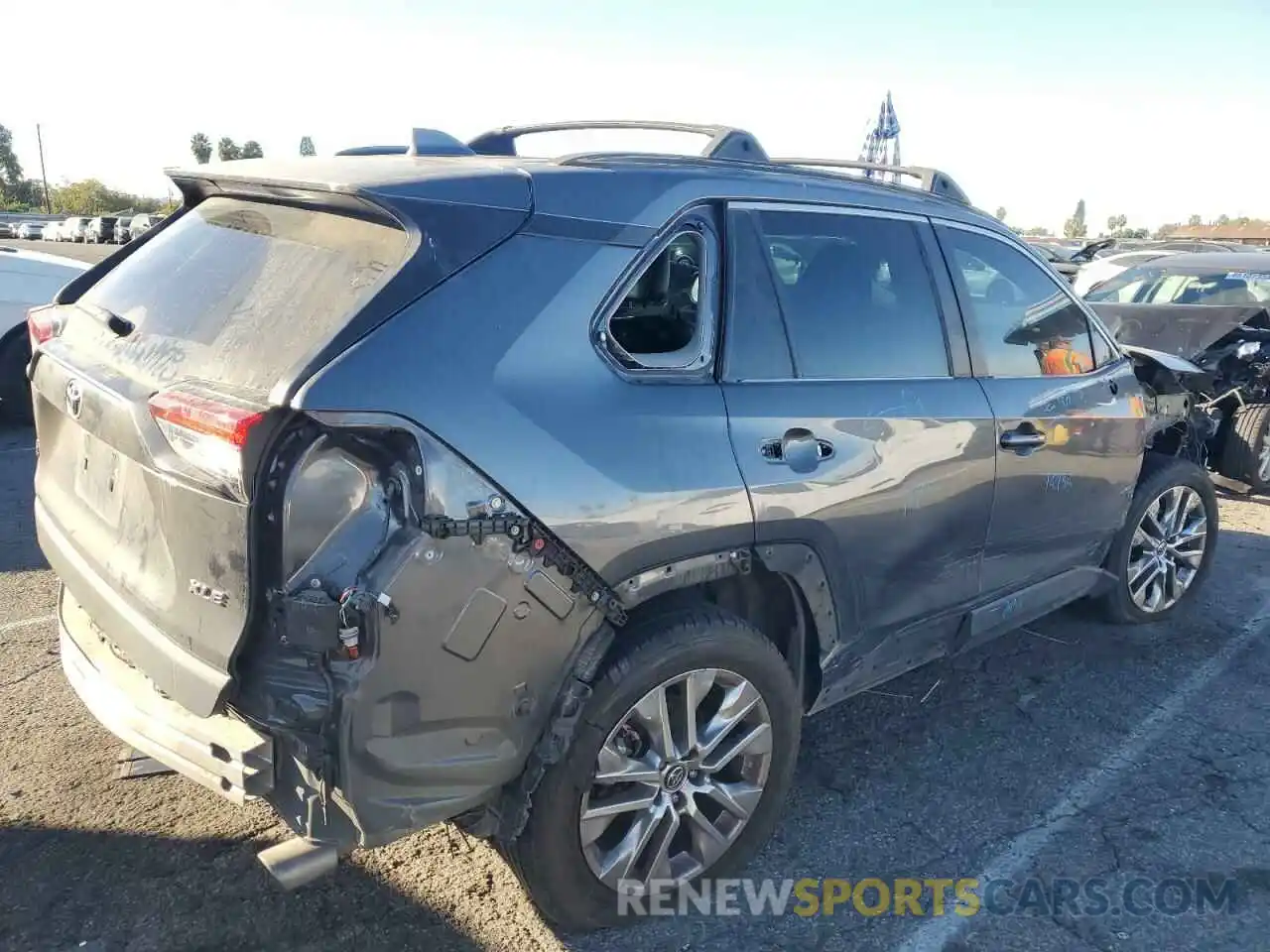 3 Photograph of a damaged car 2T3C1RFVXMC097552 TOYOTA RAV4 2021