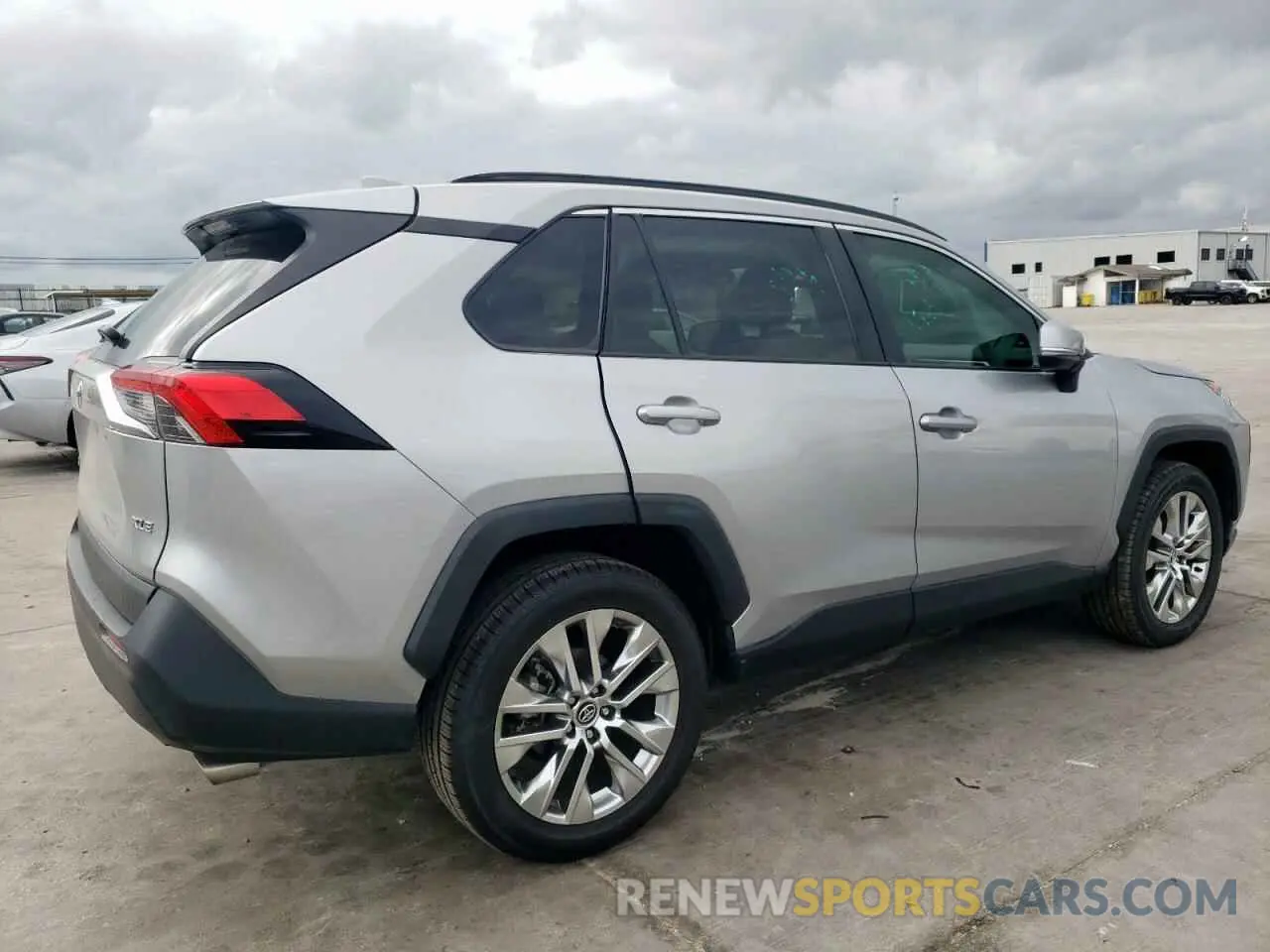 3 Photograph of a damaged car 2T3C1RFVXMC098605 TOYOTA RAV4 2021
