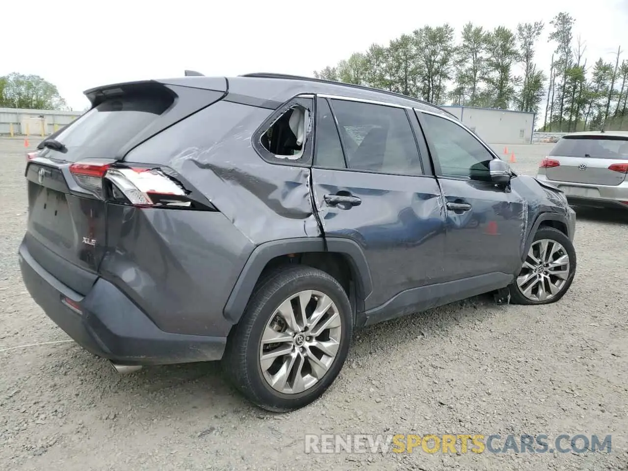 3 Photograph of a damaged car 2T3C1RFVXMC110896 TOYOTA RAV4 2021
