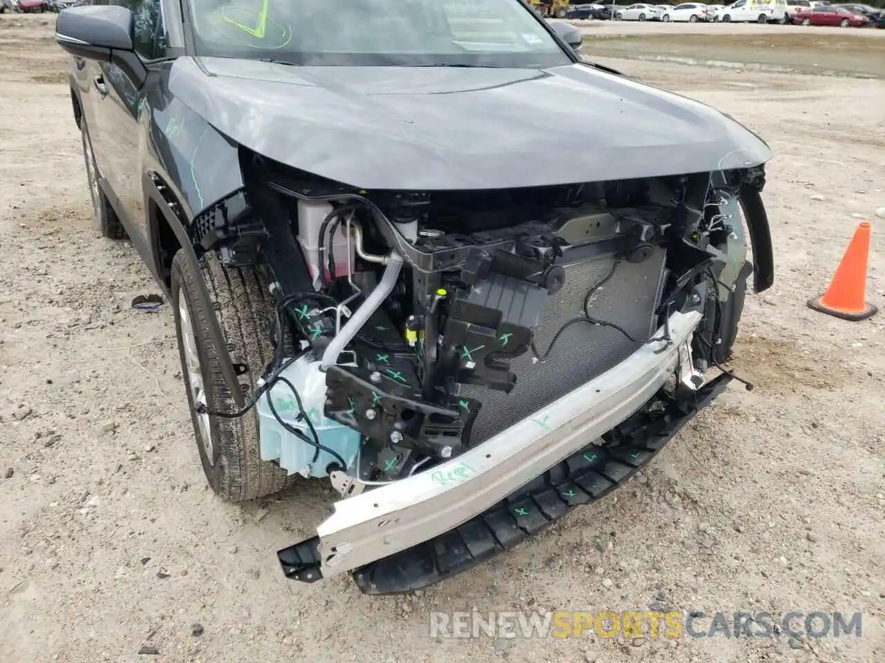 9 Photograph of a damaged car 2T3C1RFVXMC135250 TOYOTA RAV4 2021