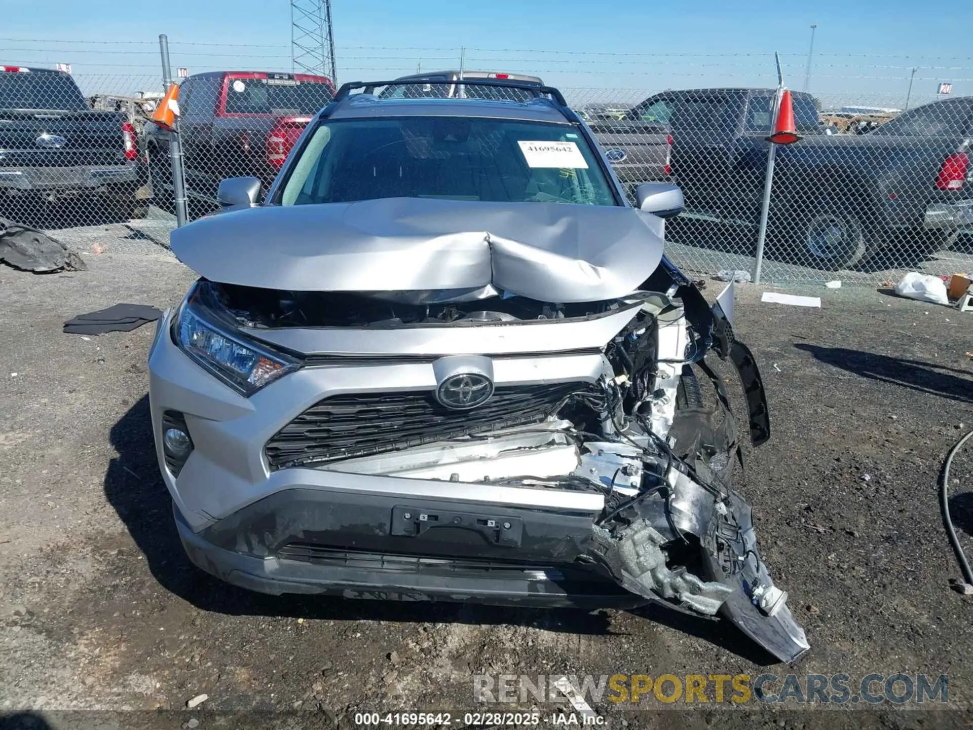 12 Photograph of a damaged car 2T3C1RFVXMC148497 TOYOTA RAV4 2021