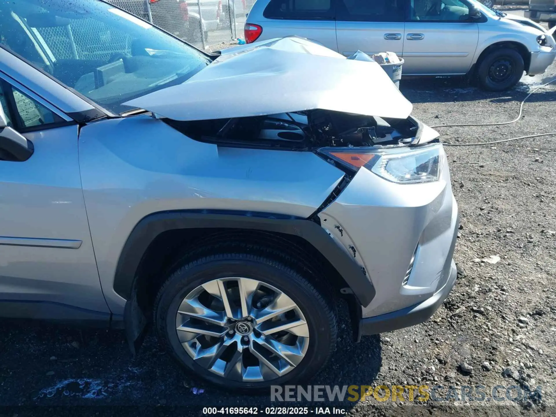17 Photograph of a damaged car 2T3C1RFVXMC148497 TOYOTA RAV4 2021