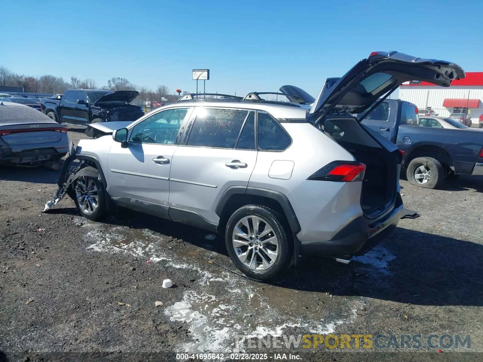 3 Photograph of a damaged car 2T3C1RFVXMC148497 TOYOTA RAV4 2021