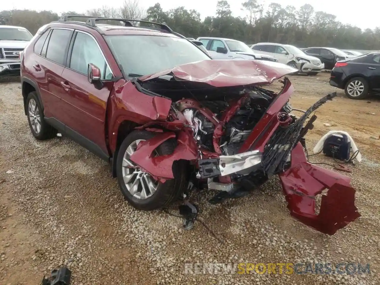 1 Photograph of a damaged car 2T3C1RFVXMW142164 TOYOTA RAV4 2021