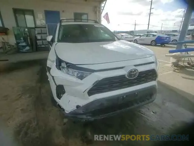 12 Photograph of a damaged car 2T3C1RFVXMW150412 TOYOTA RAV4 2021