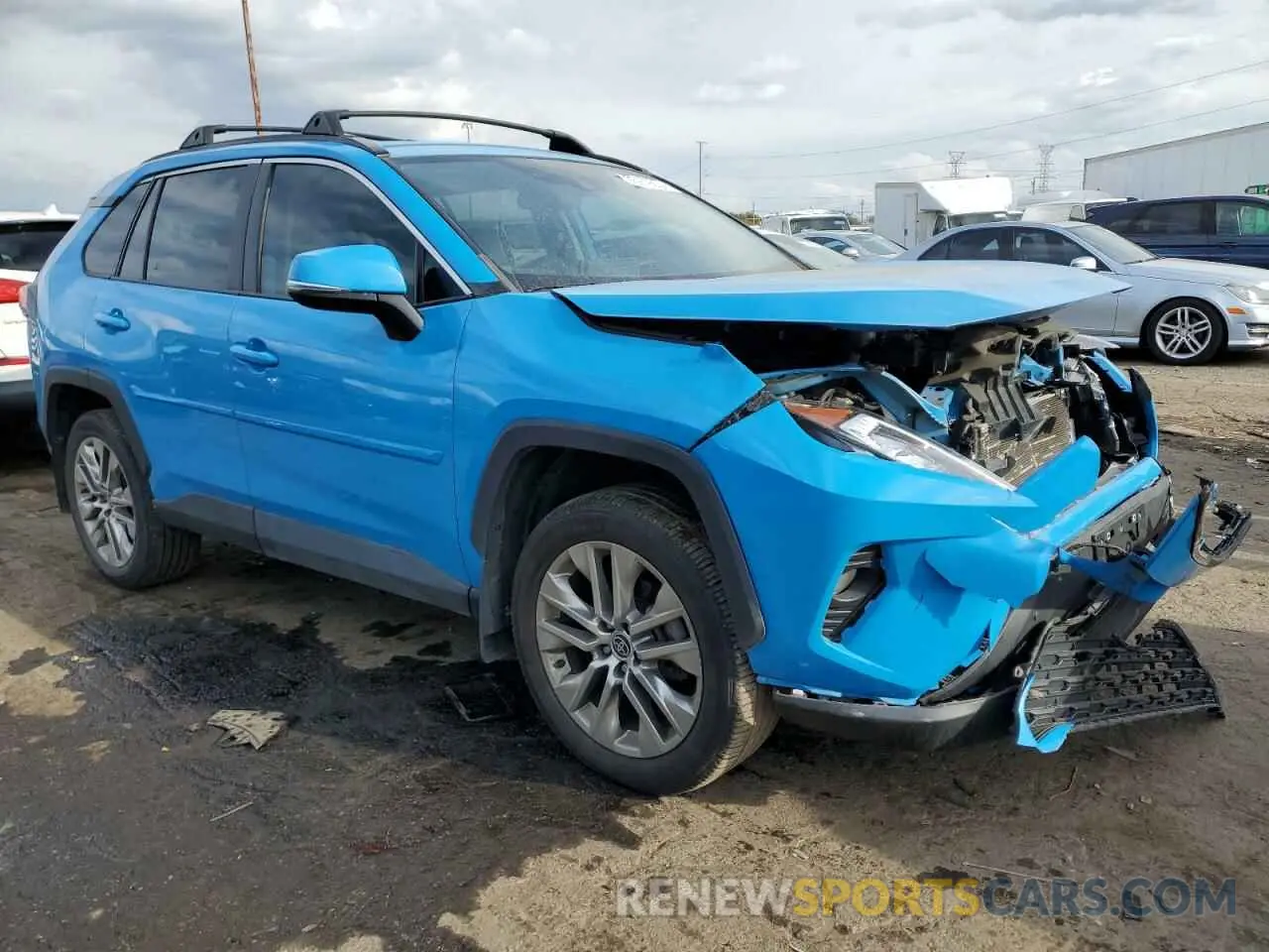 4 Photograph of a damaged car 2T3C1RFVXMW172460 TOYOTA RAV4 2021