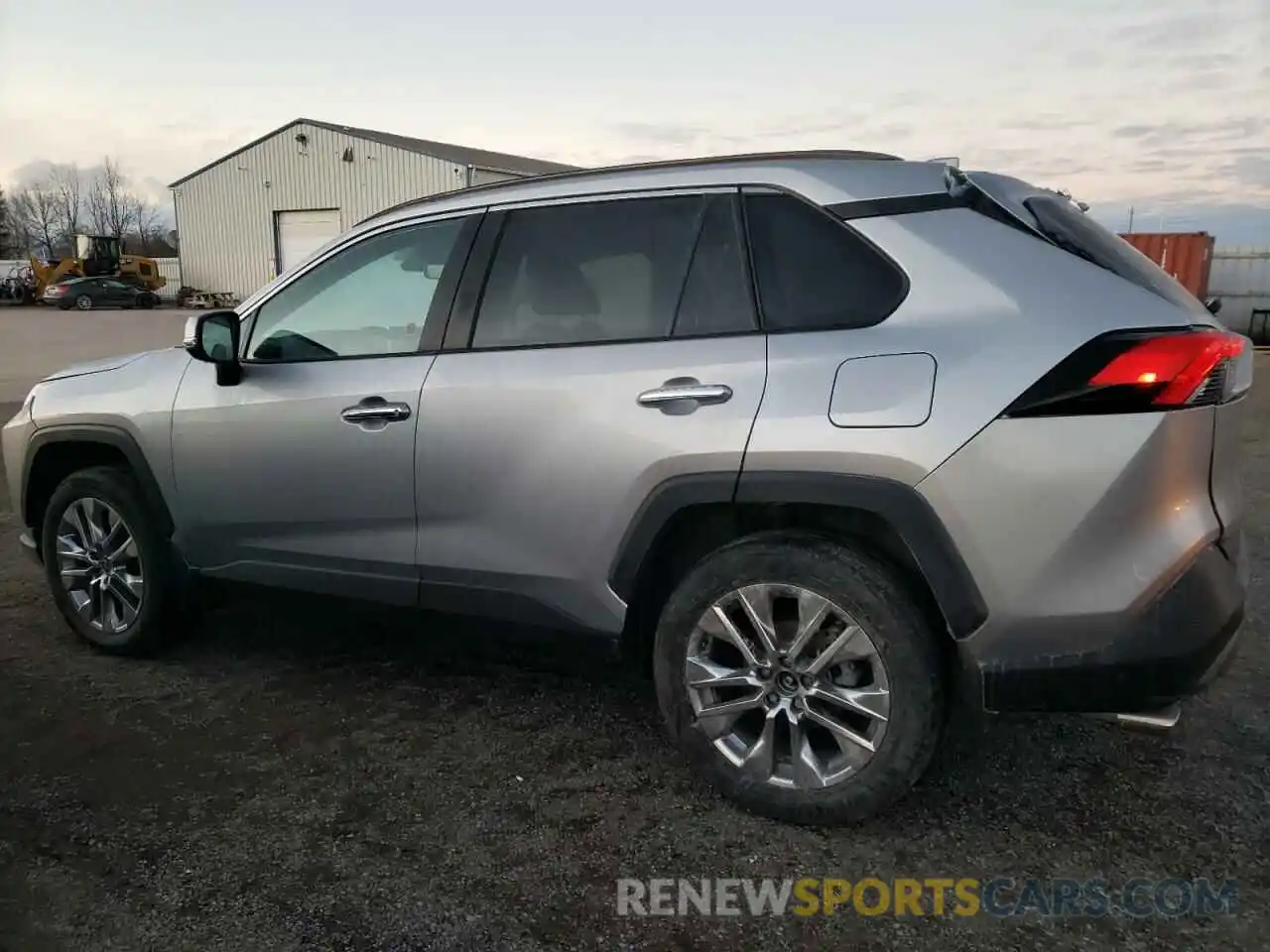 2 Photograph of a damaged car 2T3D1RFV4MC216068 TOYOTA RAV4 2021