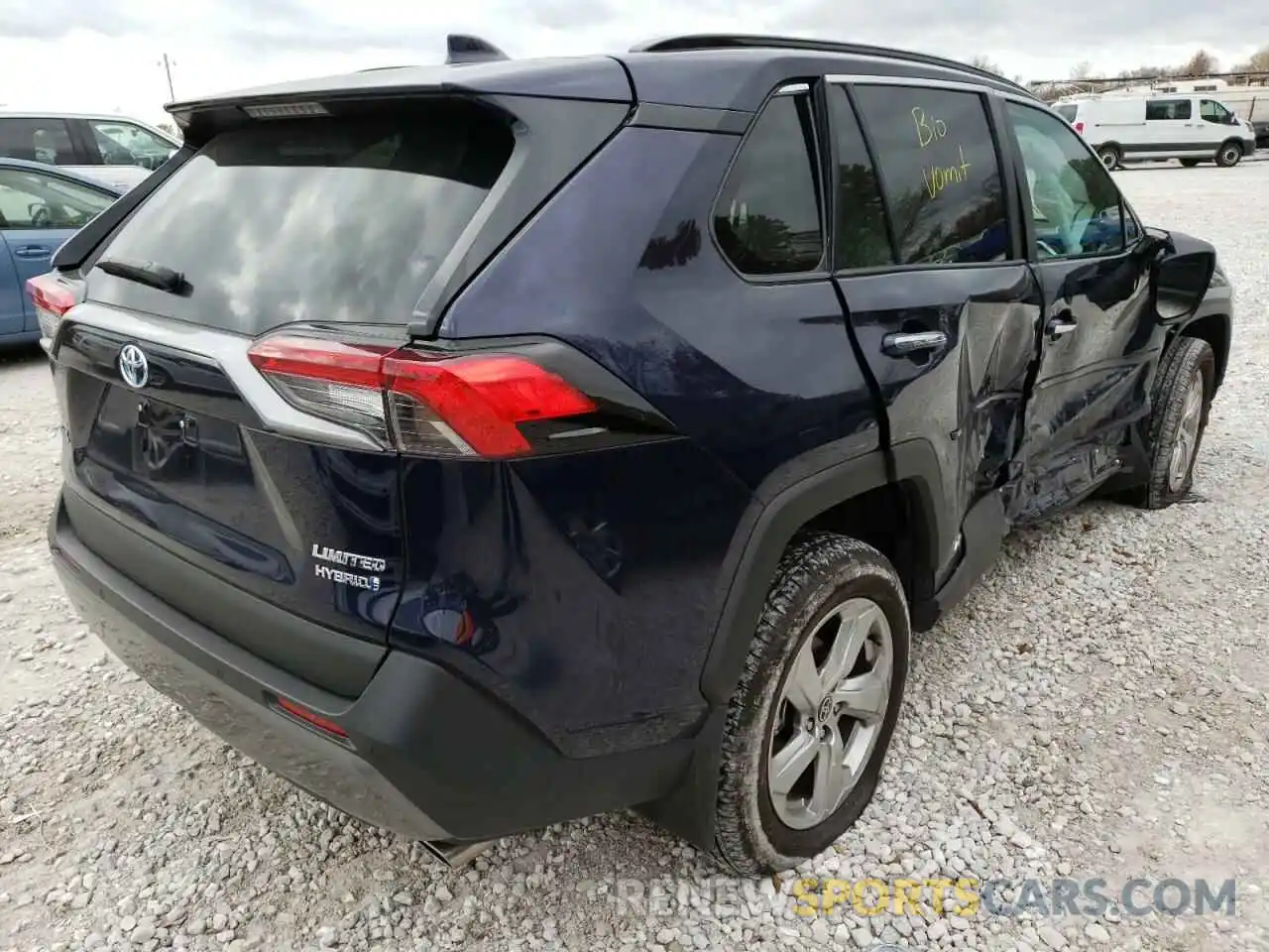 4 Photograph of a damaged car 2T3D6RFV5MW014954 TOYOTA RAV4 2021