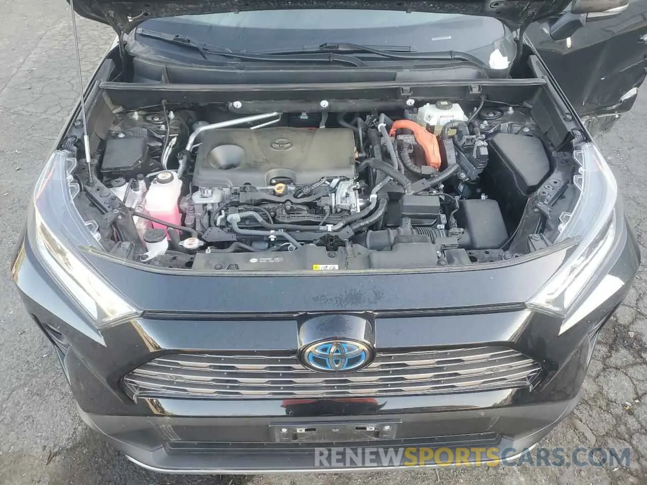 12 Photograph of a damaged car 2T3D6RFV5MW020821 TOYOTA RAV4 2021