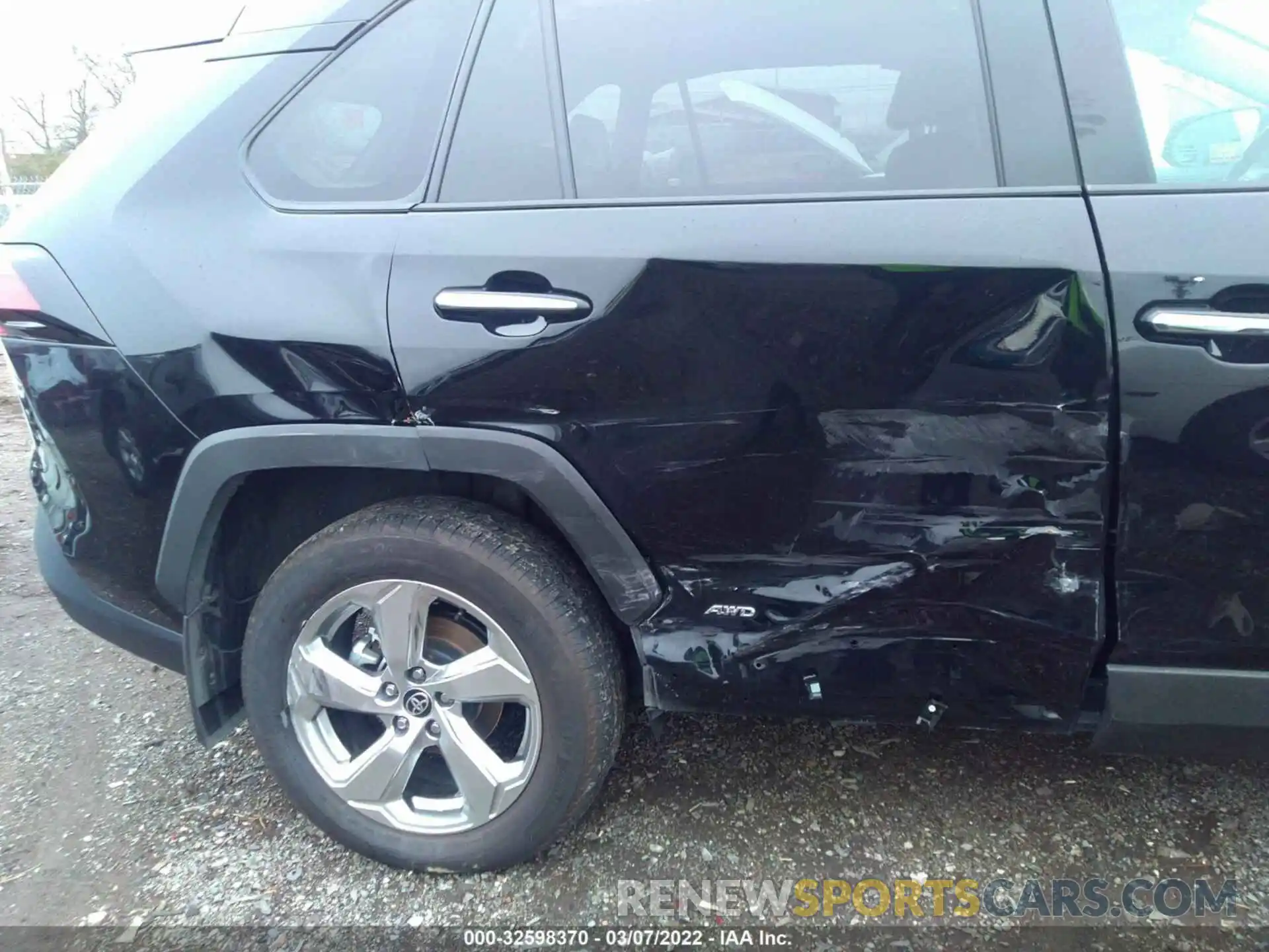 6 Photograph of a damaged car 2T3D6RFV6MW022044 TOYOTA RAV4 2021