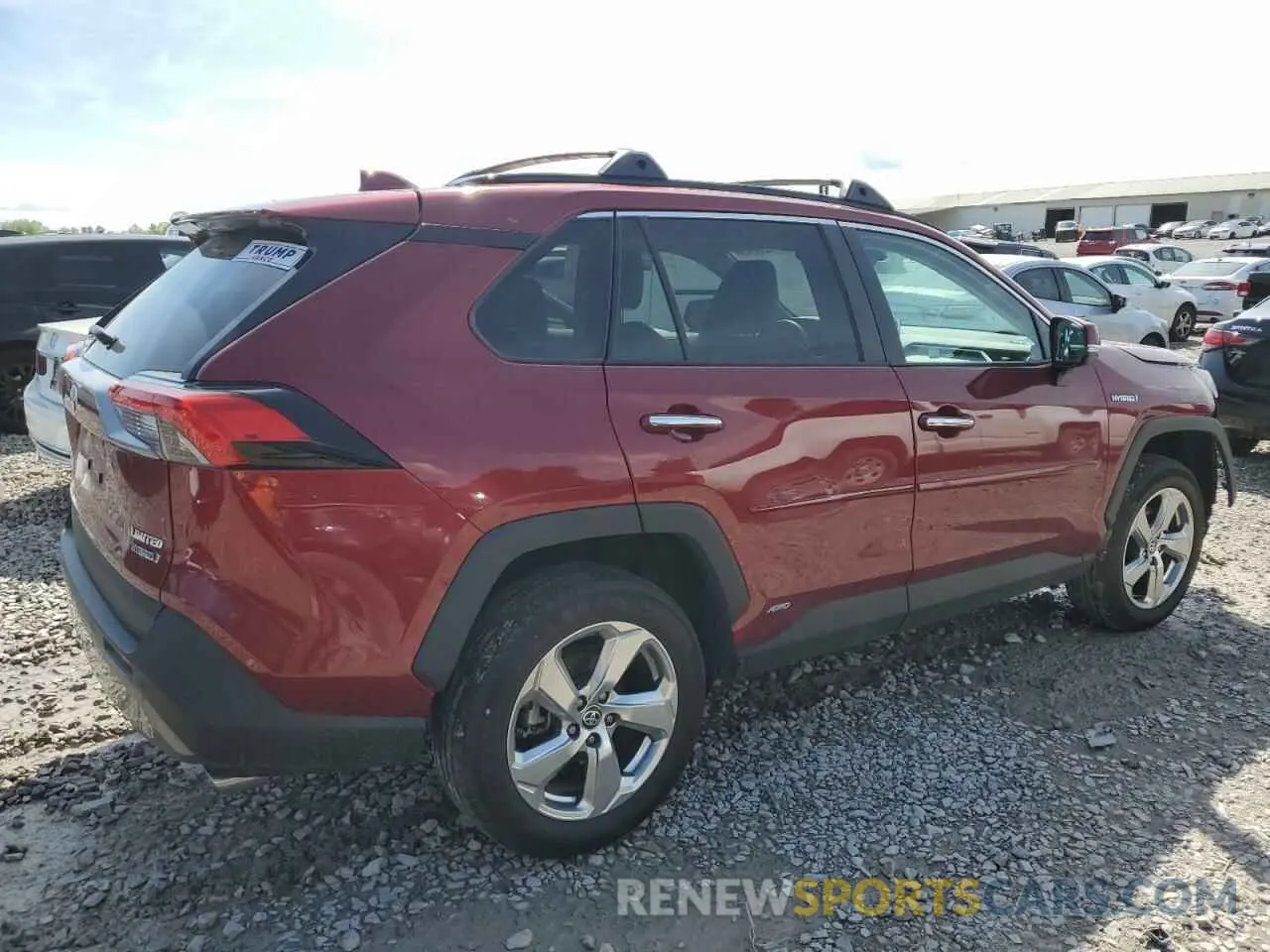 3 Photograph of a damaged car 2T3D6RFV7MW012784 TOYOTA RAV4 2021