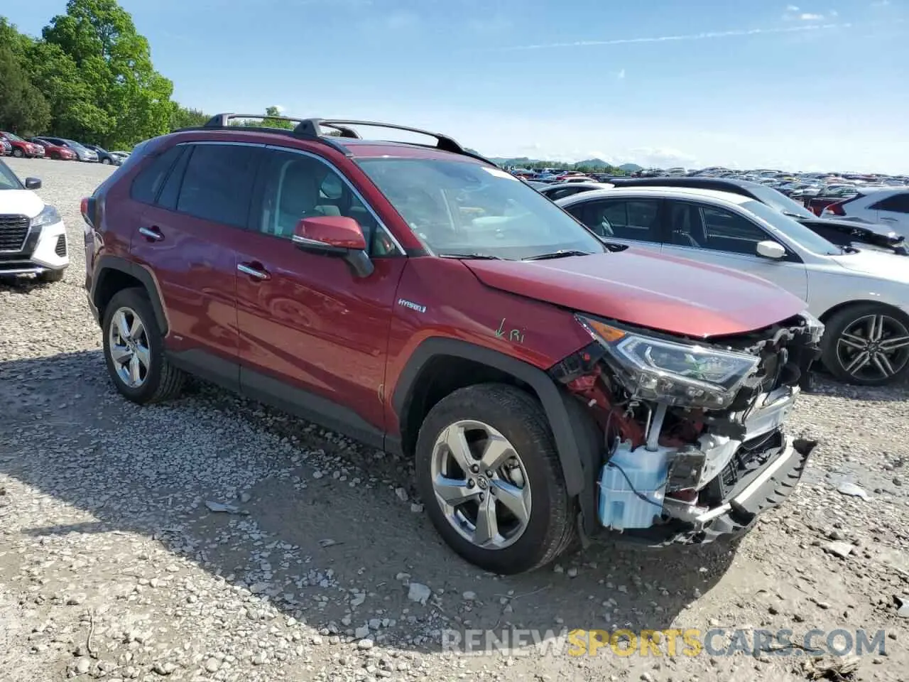4 Photograph of a damaged car 2T3D6RFV7MW012784 TOYOTA RAV4 2021