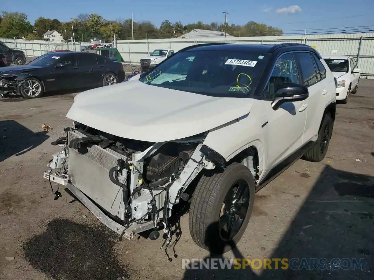 2 Photograph of a damaged car 2T3E6RFV0MW010010 TOYOTA RAV4 2021