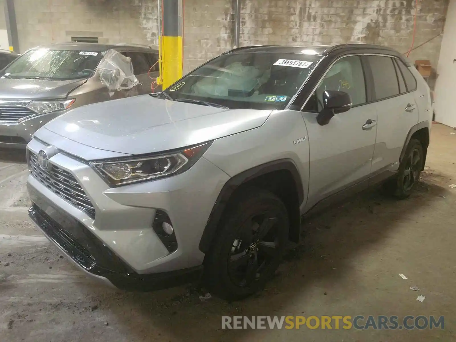 2 Photograph of a damaged car 2T3E6RFV0MW020536 TOYOTA RAV4 2021