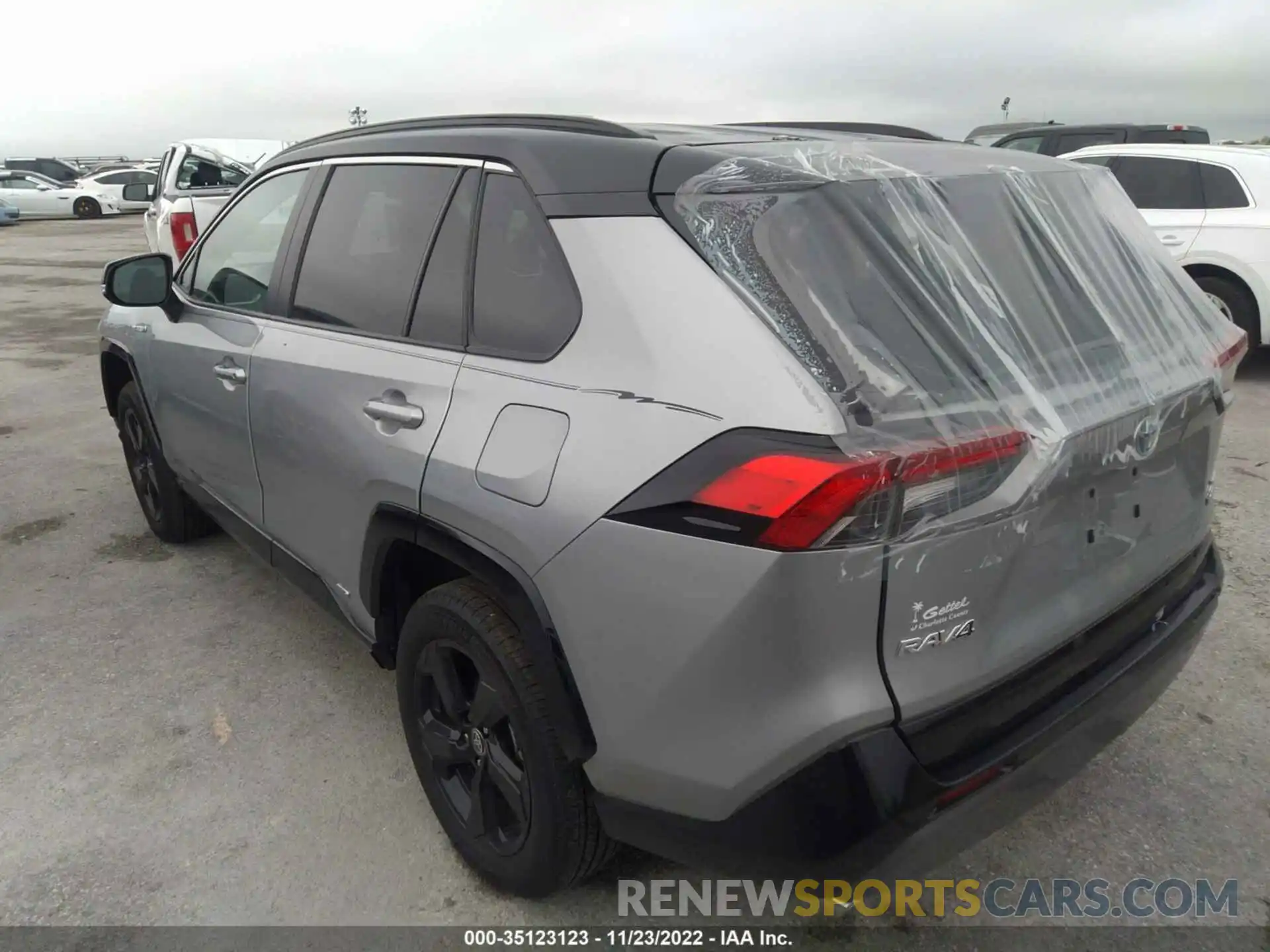 3 Photograph of a damaged car 2T3E6RFV1MW021422 TOYOTA RAV4 2021