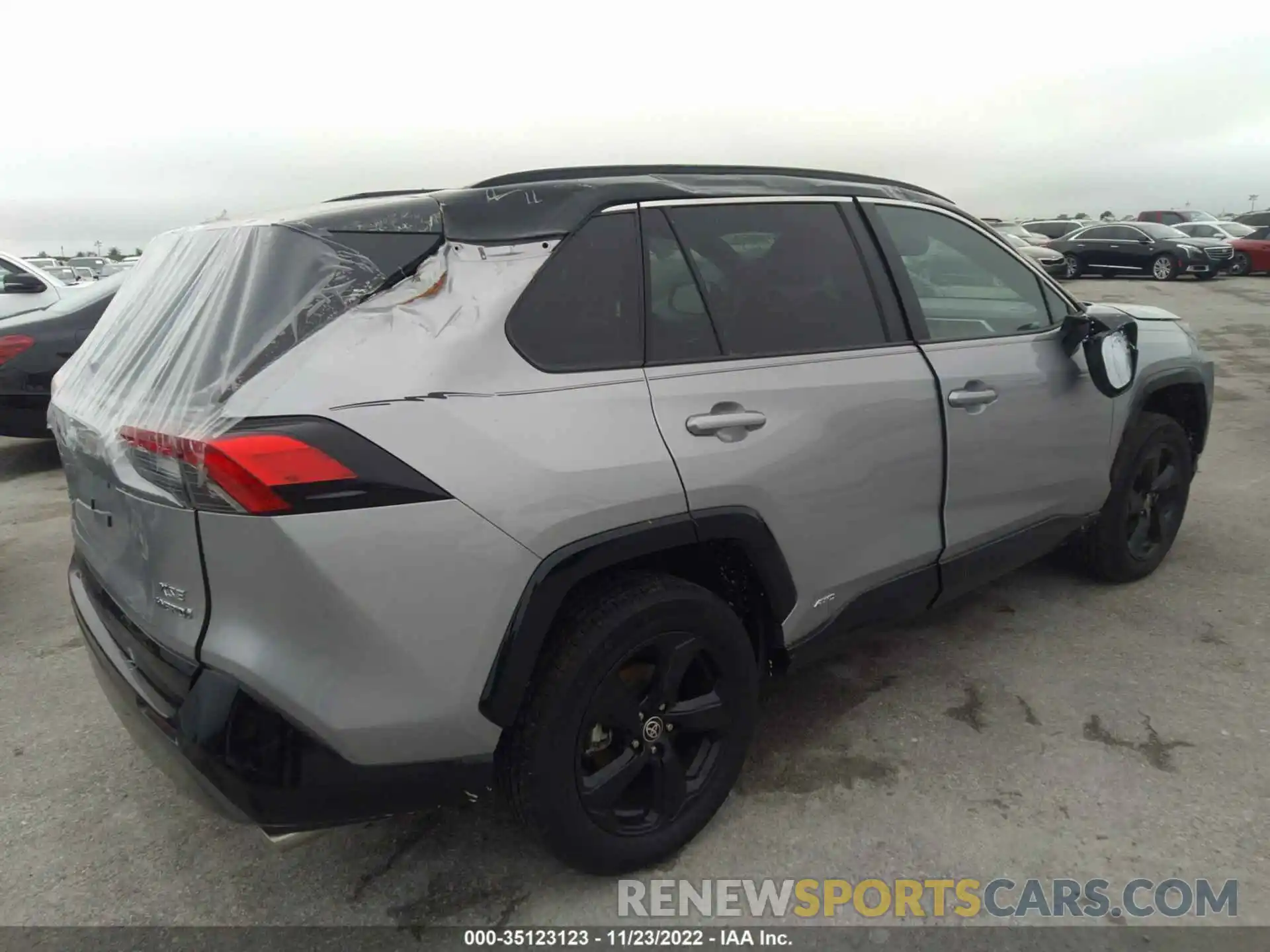 4 Photograph of a damaged car 2T3E6RFV1MW021422 TOYOTA RAV4 2021