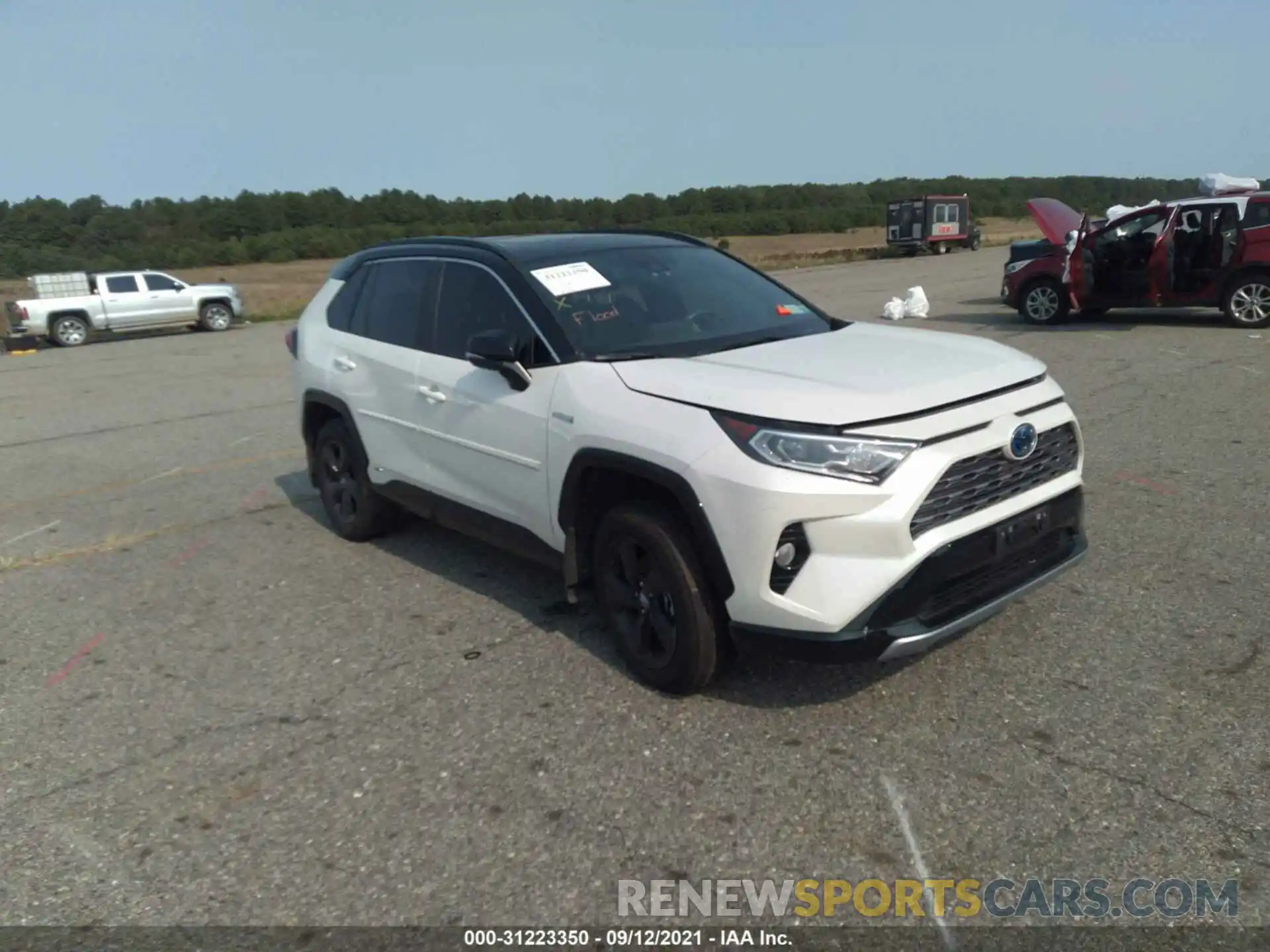 1 Photograph of a damaged car 2T3E6RFV2MW003222 TOYOTA RAV4 2021