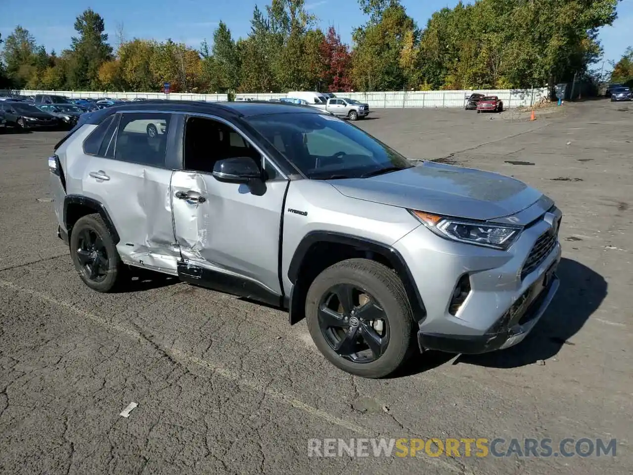 4 Photograph of a damaged car 2T3E6RFV2MW015094 TOYOTA RAV4 2021