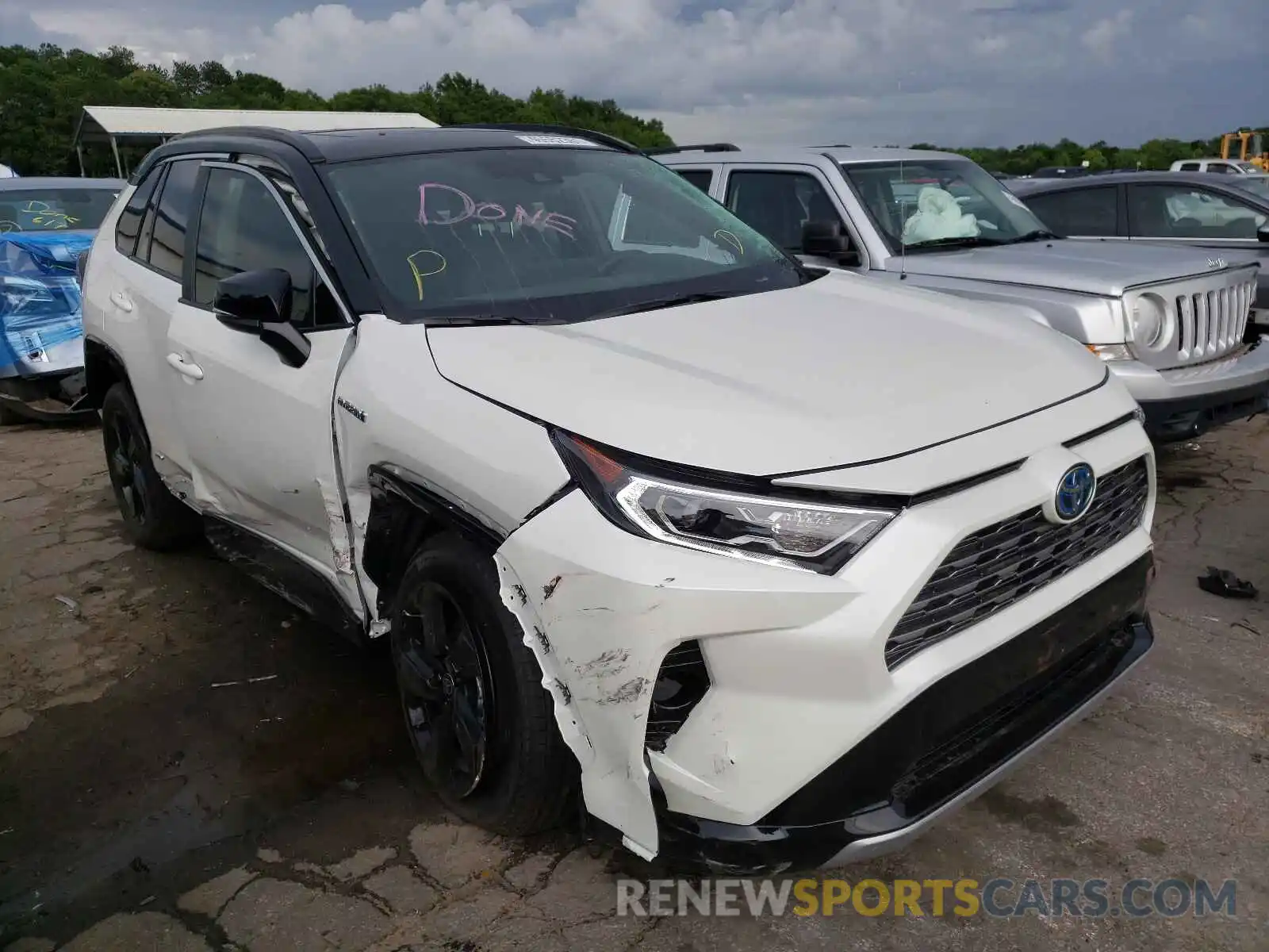 1 Photograph of a damaged car 2T3E6RFV2MW022725 TOYOTA RAV4 2021