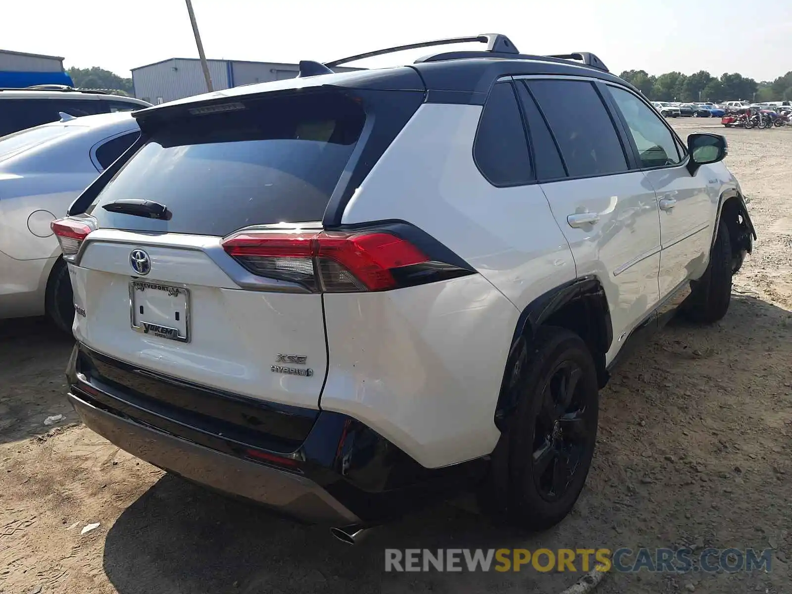 4 Photograph of a damaged car 2T3E6RFV3MW018764 TOYOTA RAV4 2021