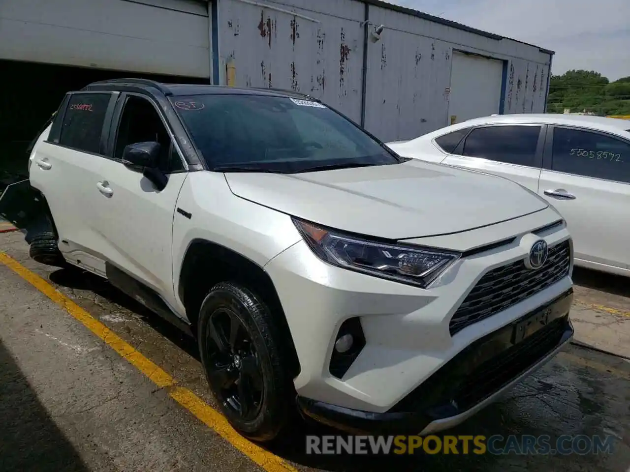 1 Photograph of a damaged car 2T3E6RFV4MW003562 TOYOTA RAV4 2021