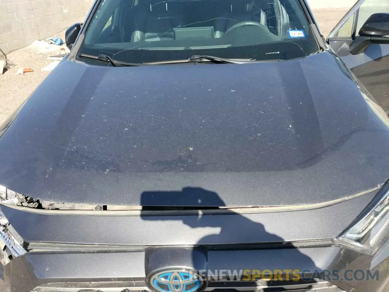 12 Photograph of a damaged car 2T3E6RFV4MW010592 TOYOTA RAV4 2021