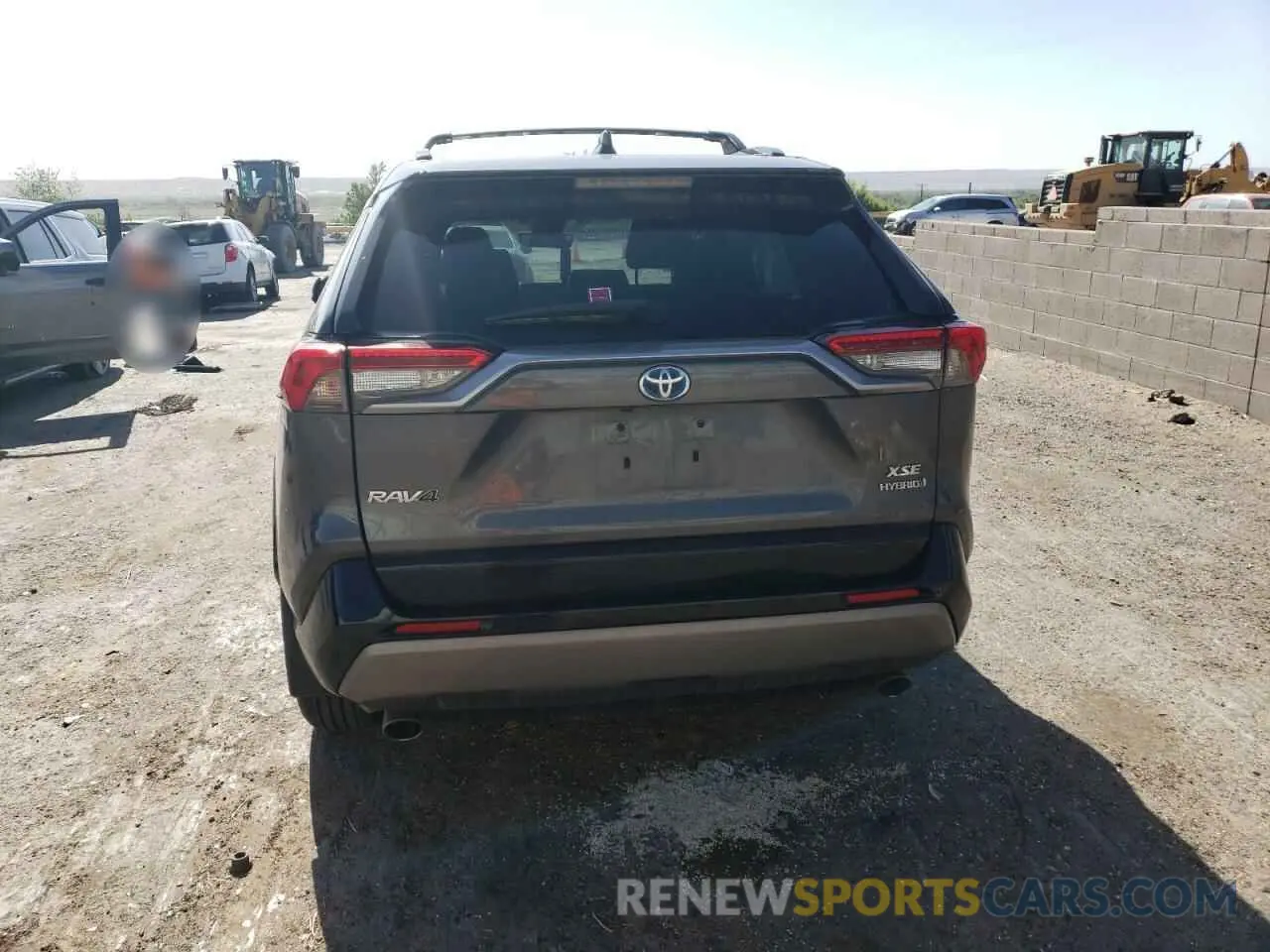 6 Photograph of a damaged car 2T3E6RFV4MW010592 TOYOTA RAV4 2021