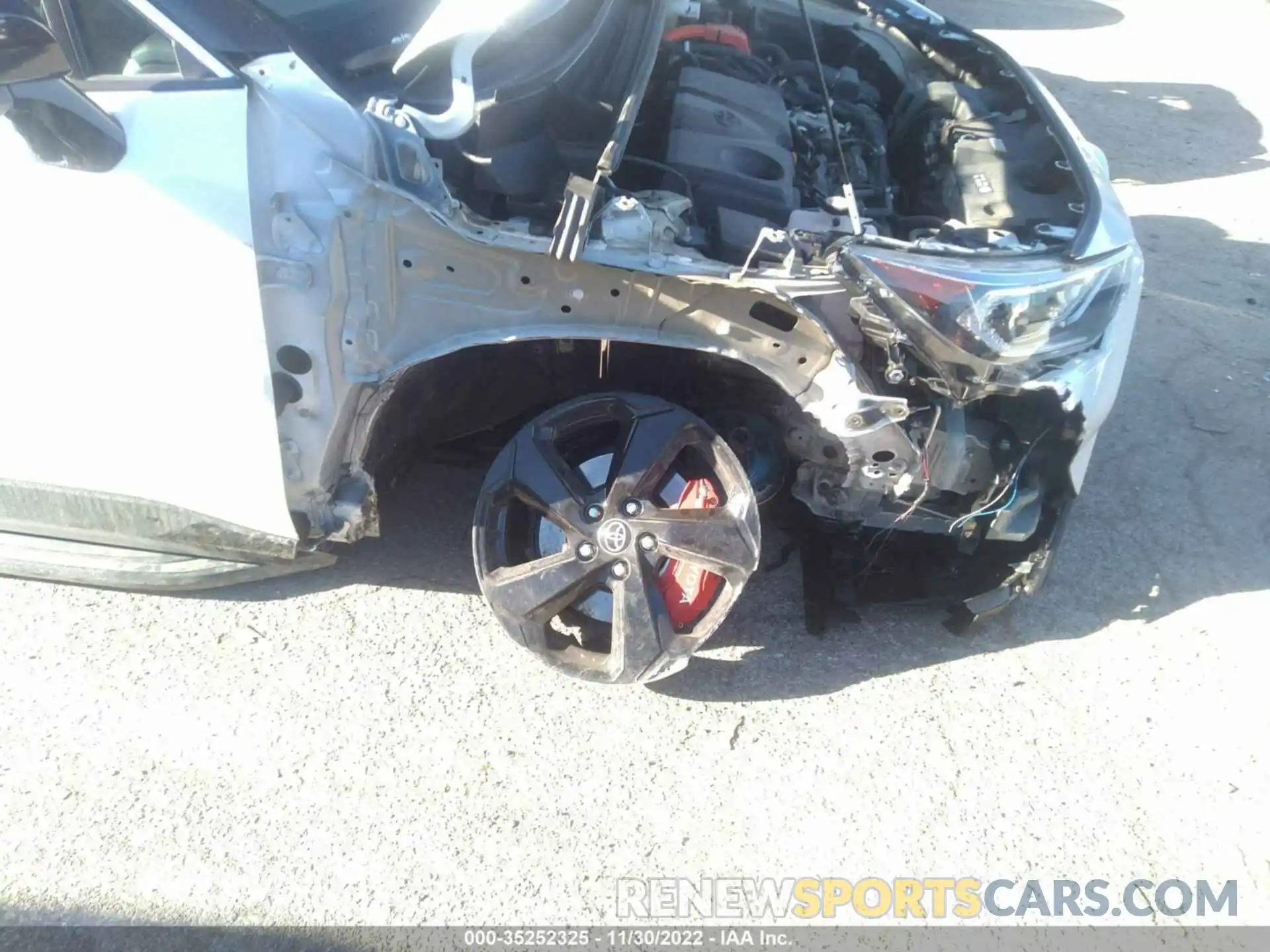 6 Photograph of a damaged car 2T3E6RFV4MW010723 TOYOTA RAV4 2021