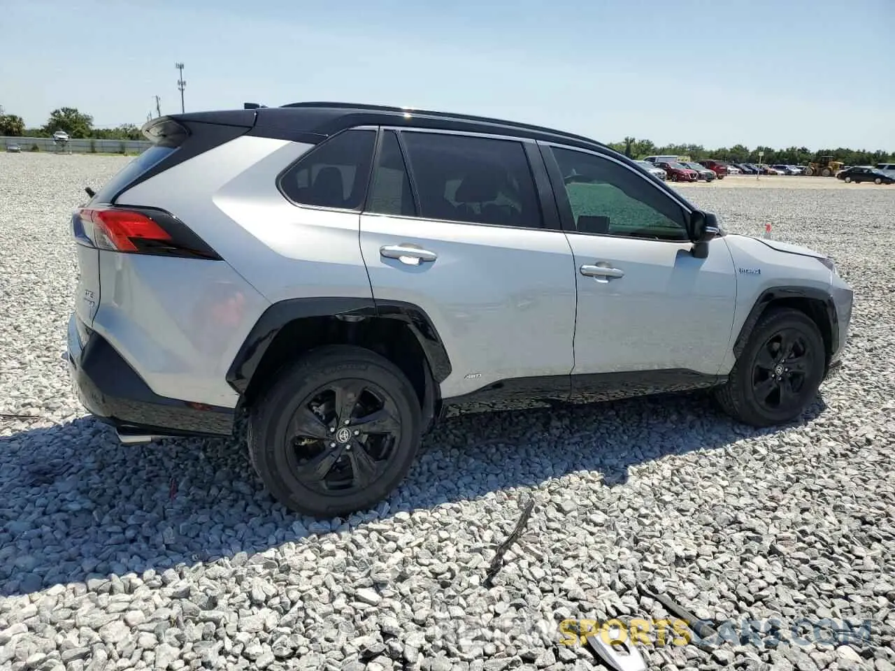 3 Photograph of a damaged car 2T3E6RFV4MW017302 TOYOTA RAV4 2021