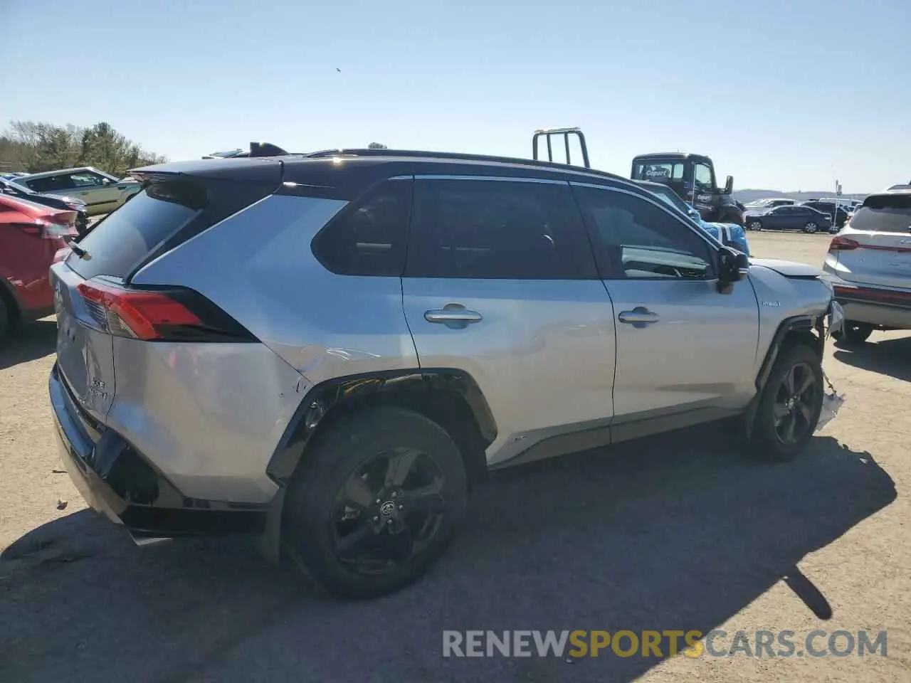 3 Photograph of a damaged car 2T3E6RFV4MW024394 TOYOTA RAV4 2021