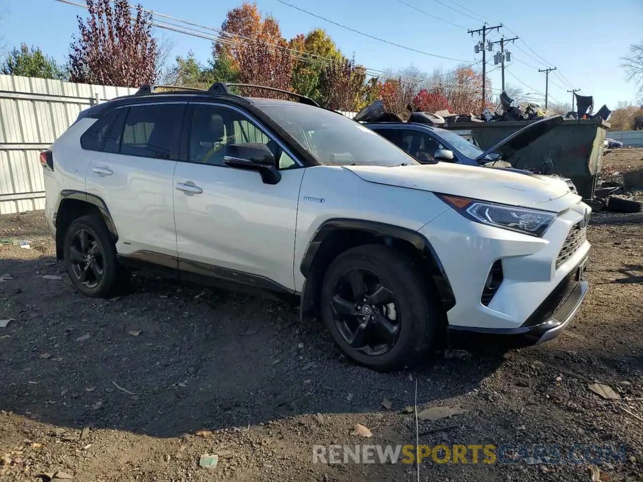 4 Photograph of a damaged car 2T3E6RFV5MW002341 TOYOTA RAV4 2021