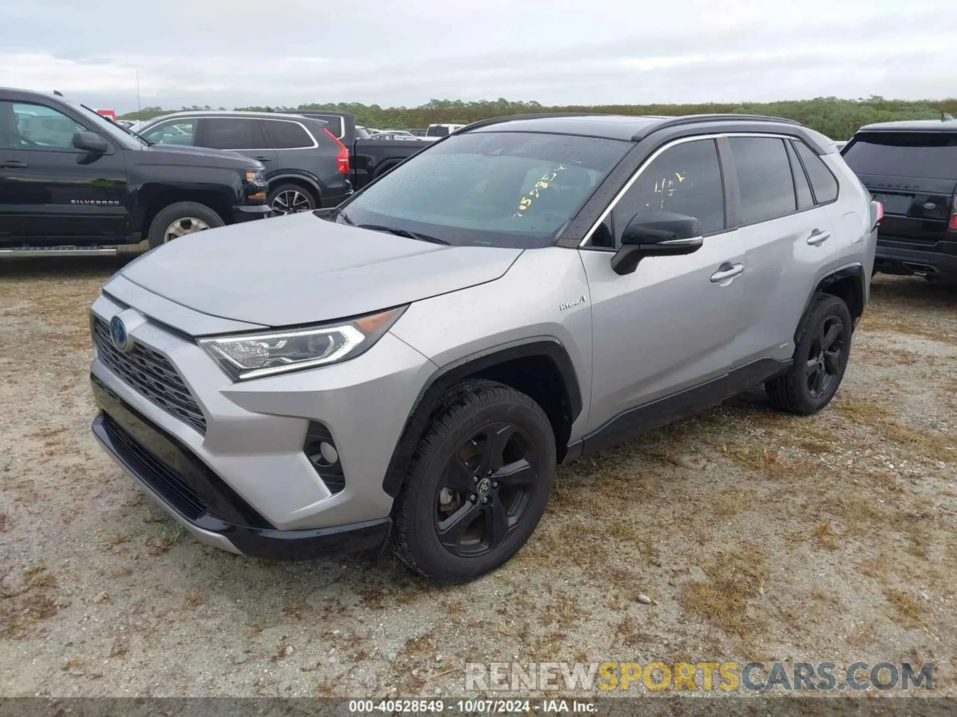 2 Photograph of a damaged car 2T3E6RFV5MW020239 TOYOTA RAV4 2021