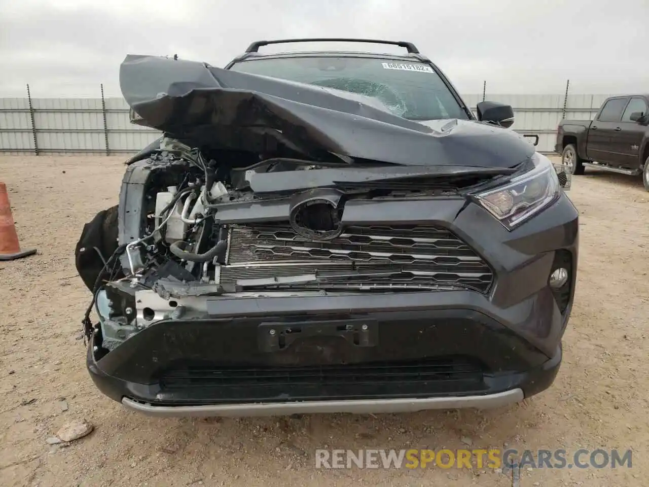 5 Photograph of a damaged car 2T3E6RFV7MW024566 TOYOTA RAV4 2021