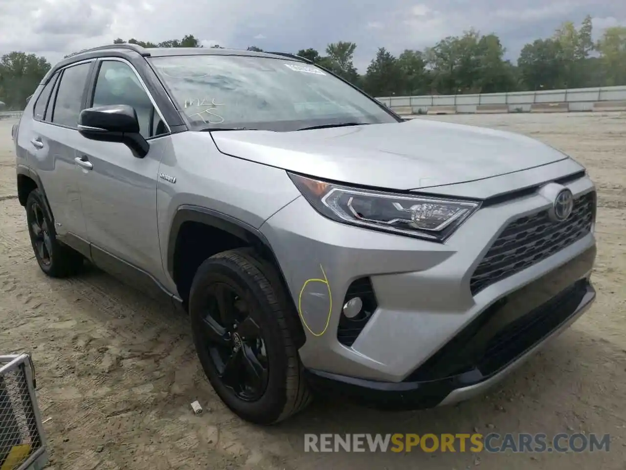 1 Photograph of a damaged car 2T3E6RFV7MW027385 TOYOTA RAV4 2021