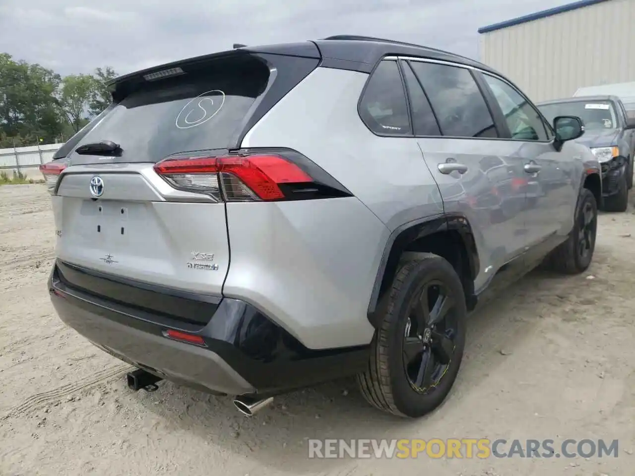 4 Photograph of a damaged car 2T3E6RFV7MW027385 TOYOTA RAV4 2021