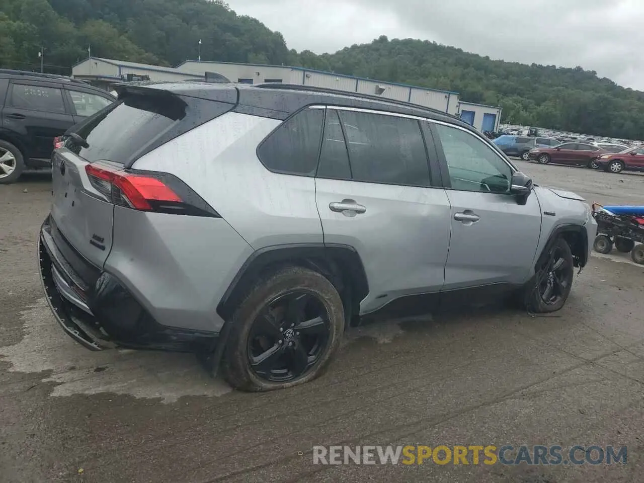 3 Photograph of a damaged car 2T3E6RFV7MW027614 TOYOTA RAV4 2021