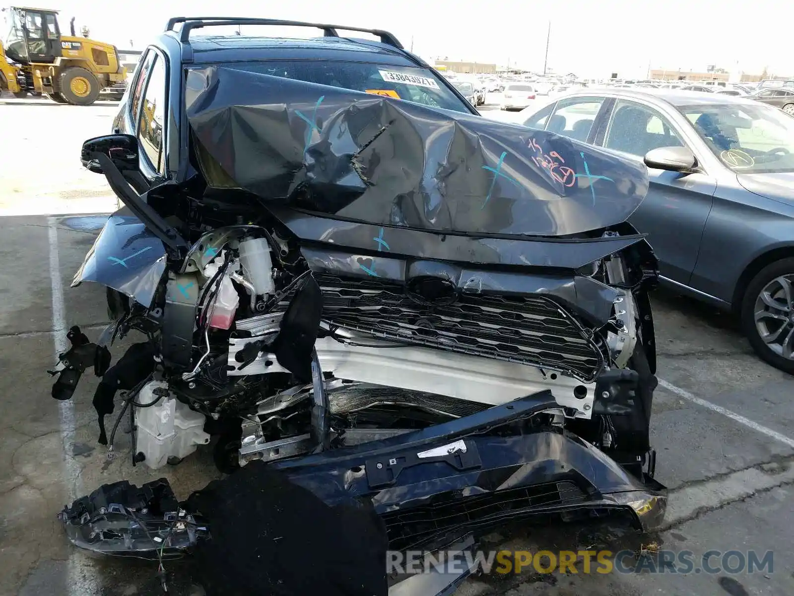 9 Photograph of a damaged car 2T3E6RFV8MW007646 TOYOTA RAV4 2021