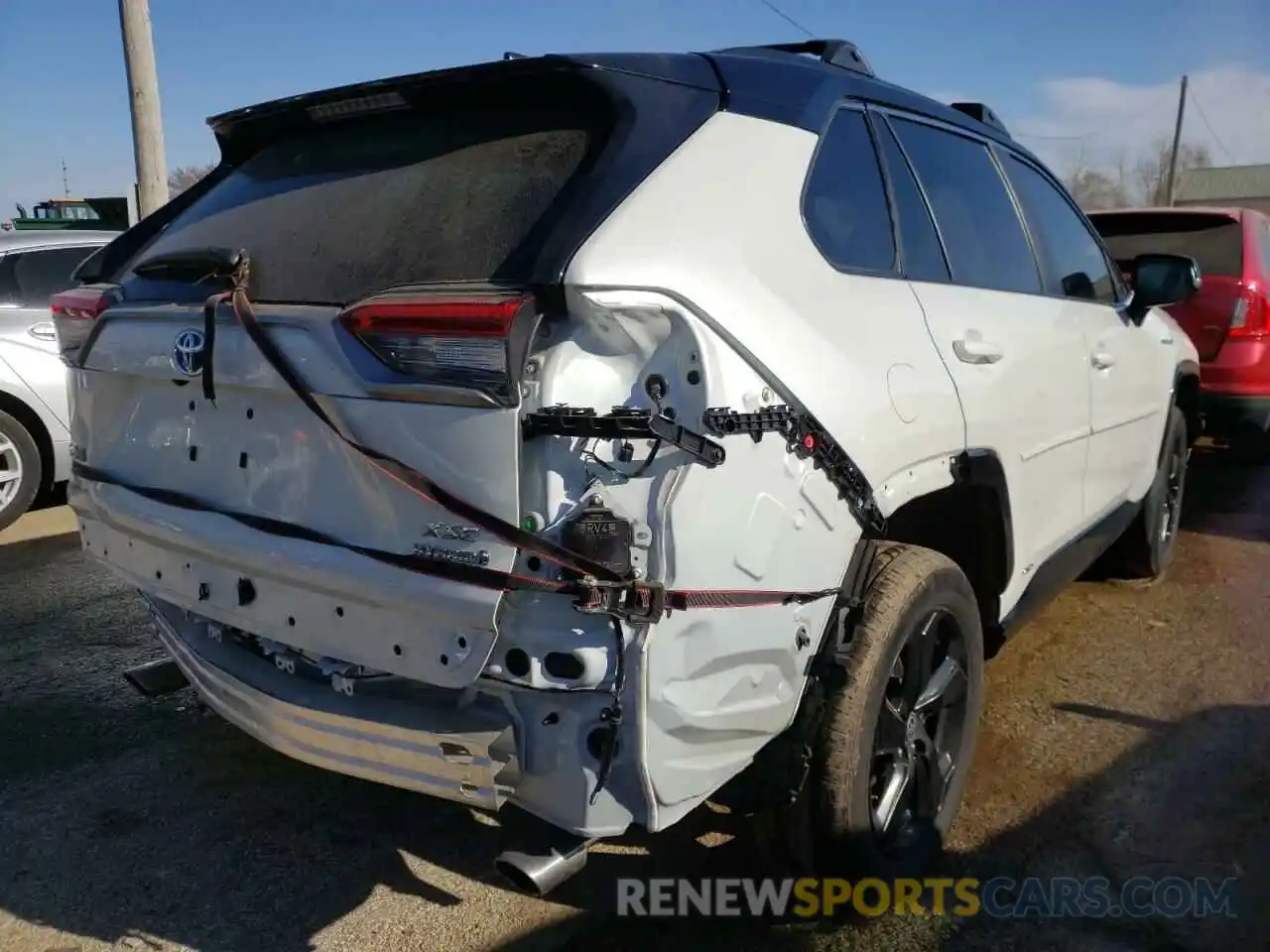 4 Photograph of a damaged car 2T3E6RFV8MW018145 TOYOTA RAV4 2021